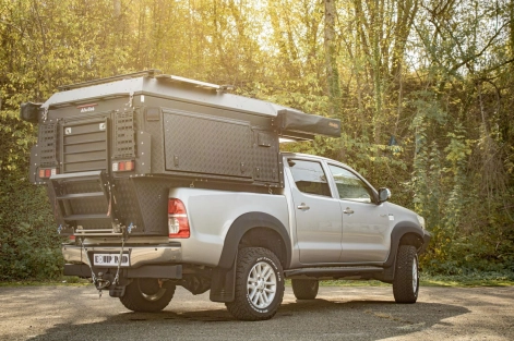 3/4 arrière cellule Khaya Alu-Cab