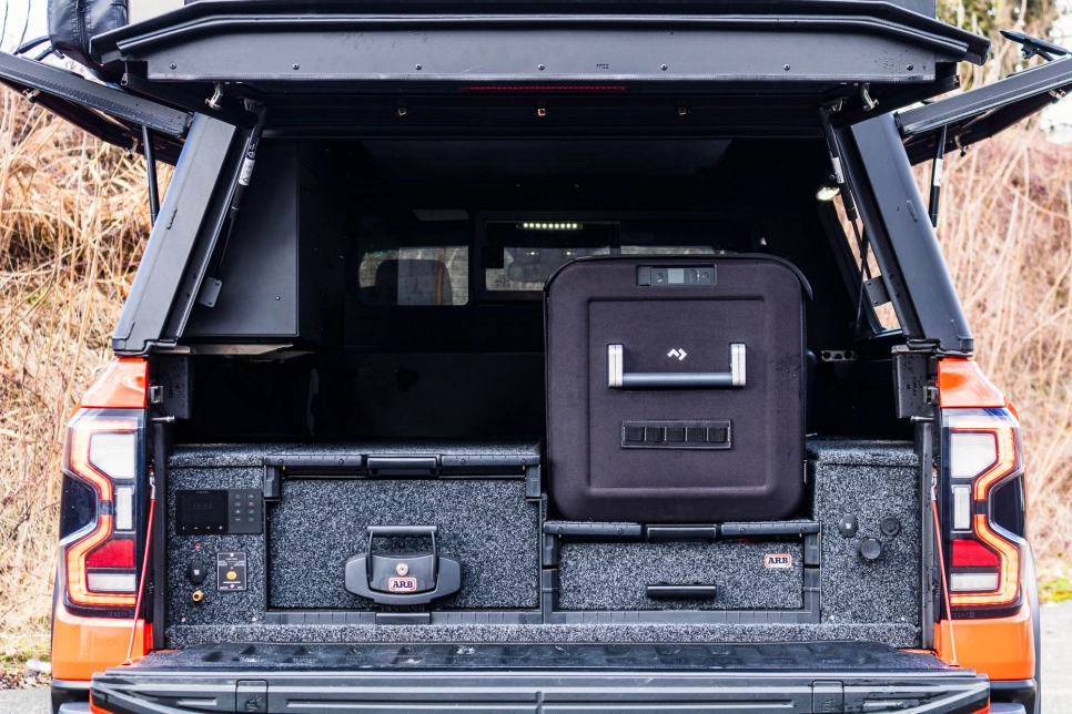 Système d etiroirs ARB pour optimiser le rangement dans la benne de votre pickup équipé d'un hardtop.