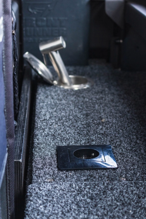 Prise électrique 220V intégrée au kit de finition du tiroir ARB