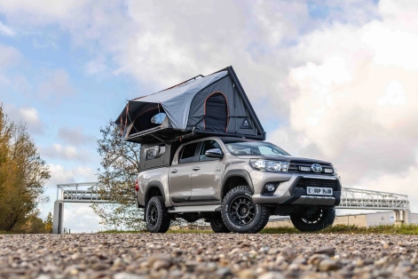 préparation 4x4 à Mulhouse Equip'Raid toyota Hilux revo Modcap Family