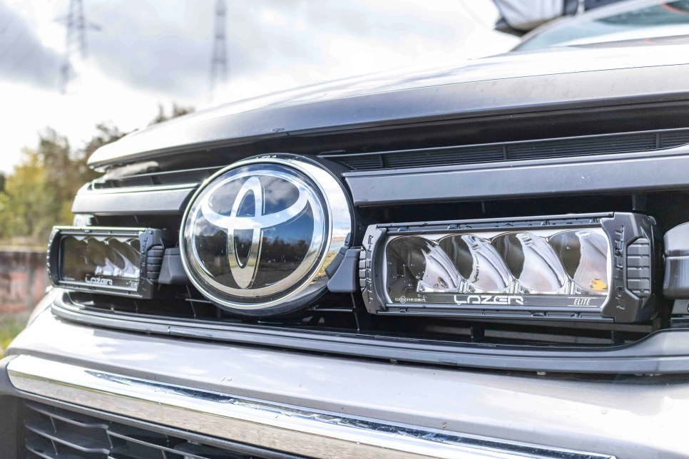 Kit d'intégration à la calandre LAZER Triple-R 750 Elite