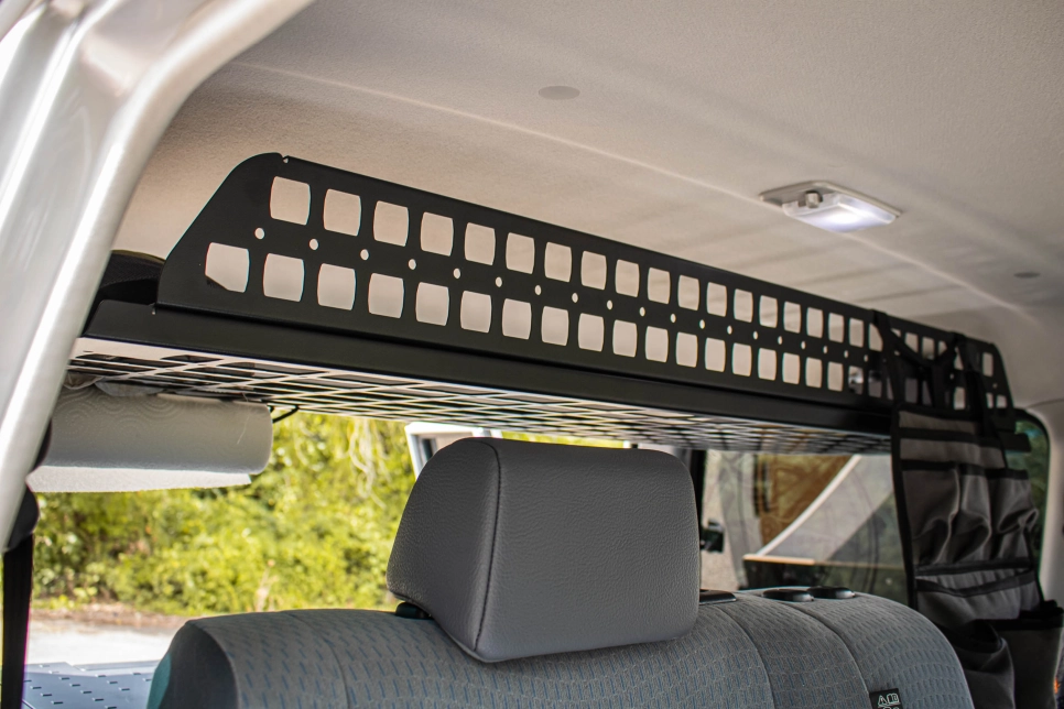 Console d erangement installée par Equip'Raid dans Toyota 76 2024 facelift