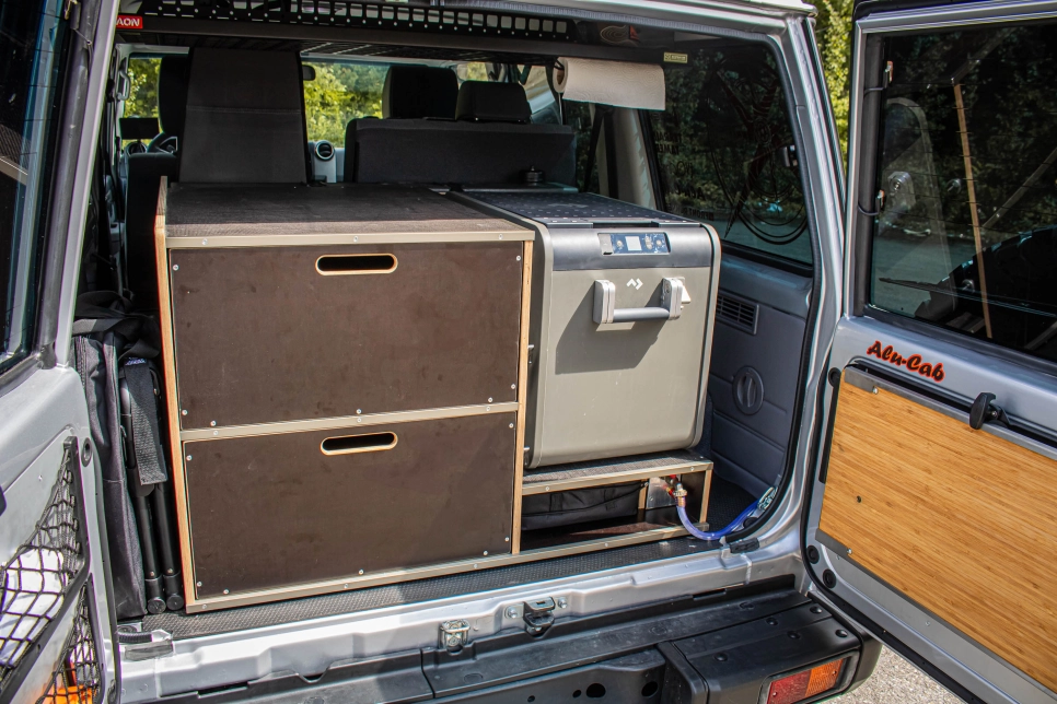 Aménagement du Toyota J76 préparé par Equip'Raid