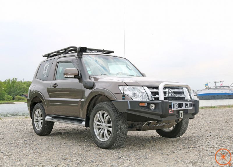 Тормозные колодки pajero 4