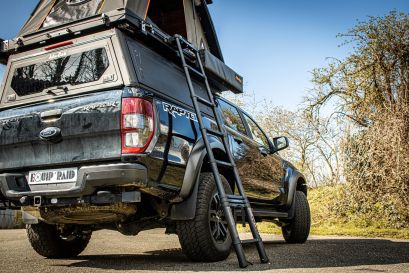 ford ranger raptor avec echelle pour tente de toit alu-cab