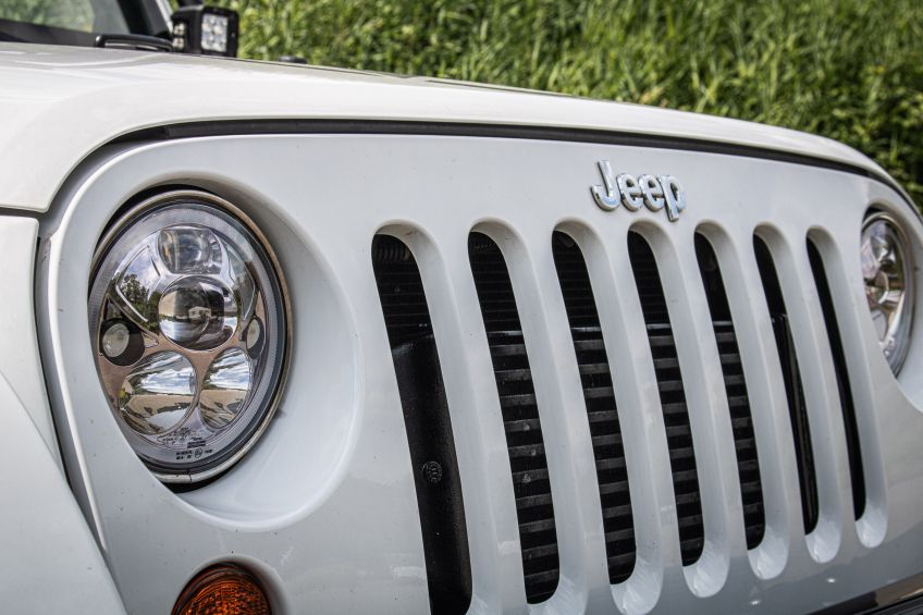 Face avant de la jeep wrangler jk