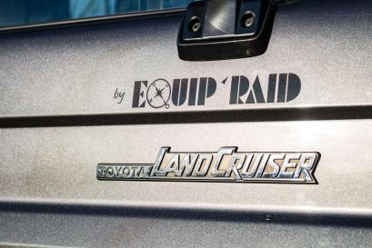 Toyota Land Cruiser GRJ 79 préparé et importé par Equip'Raid logo