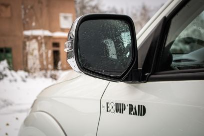 Mitsubishi L200 préparation 4x4 tout-terrain par Equip'Raid Alu-Cab Alsace logo equipraid neige