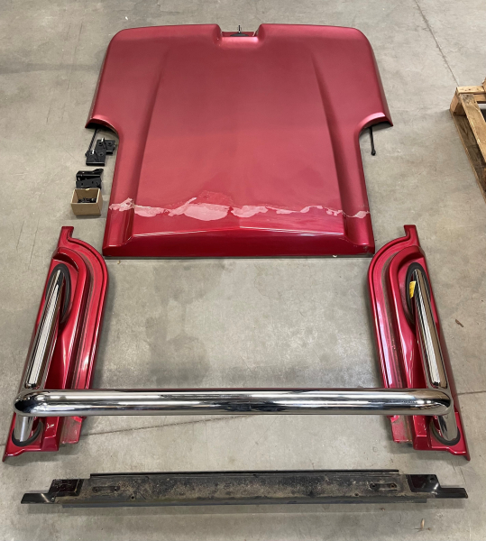 COUVRE BENNE ROUGE A VERIN  + ROLL BAR INOX D'OCCASION POUR TOYOTA HILUX DOUBLE CABINE 2016+