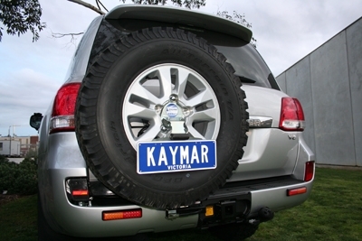 PORTE ROUE GAUCHE KAYMAR POUR TOYOTA LANDCRUISER 200 V8 A PARTIR DE 2008