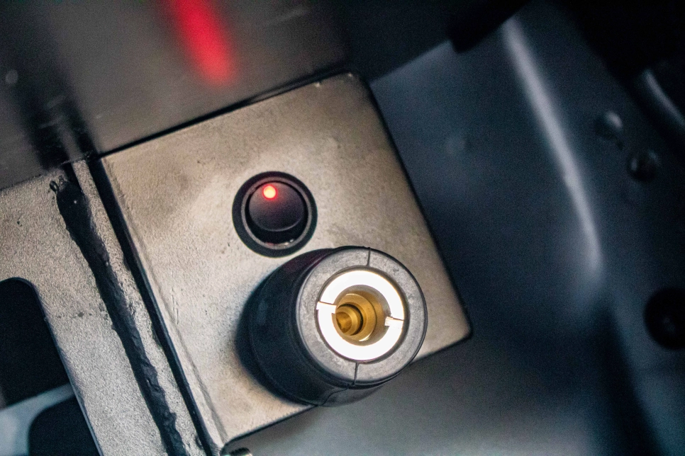 Compresseur t-max ford rager canopy camper préparation tout-terrain 4x4 alu-cab Equip'raid